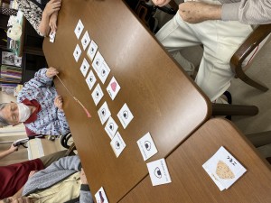 E322F606-D765-407A-A248-E0F25416453D