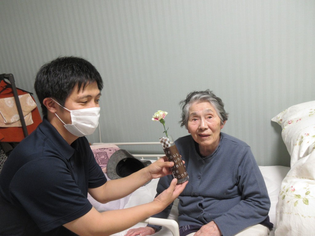 R3.5.9 母の日　迫　丸尾様