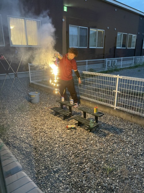 B7B40386-458F-4DD0-8146-4B51E47E1CC5