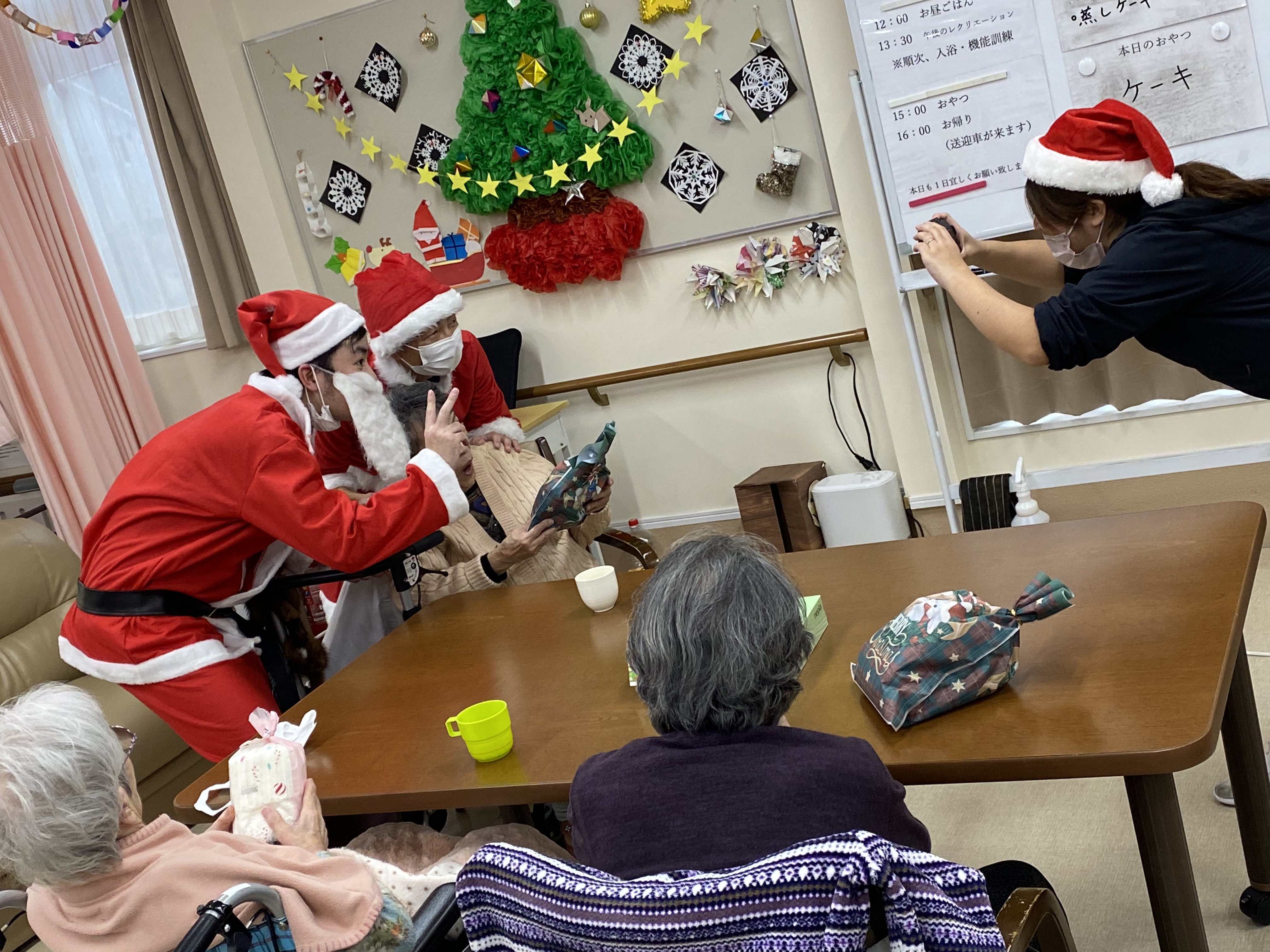 EAAAB67F-6448-487E-85DE-3BF9D8040697