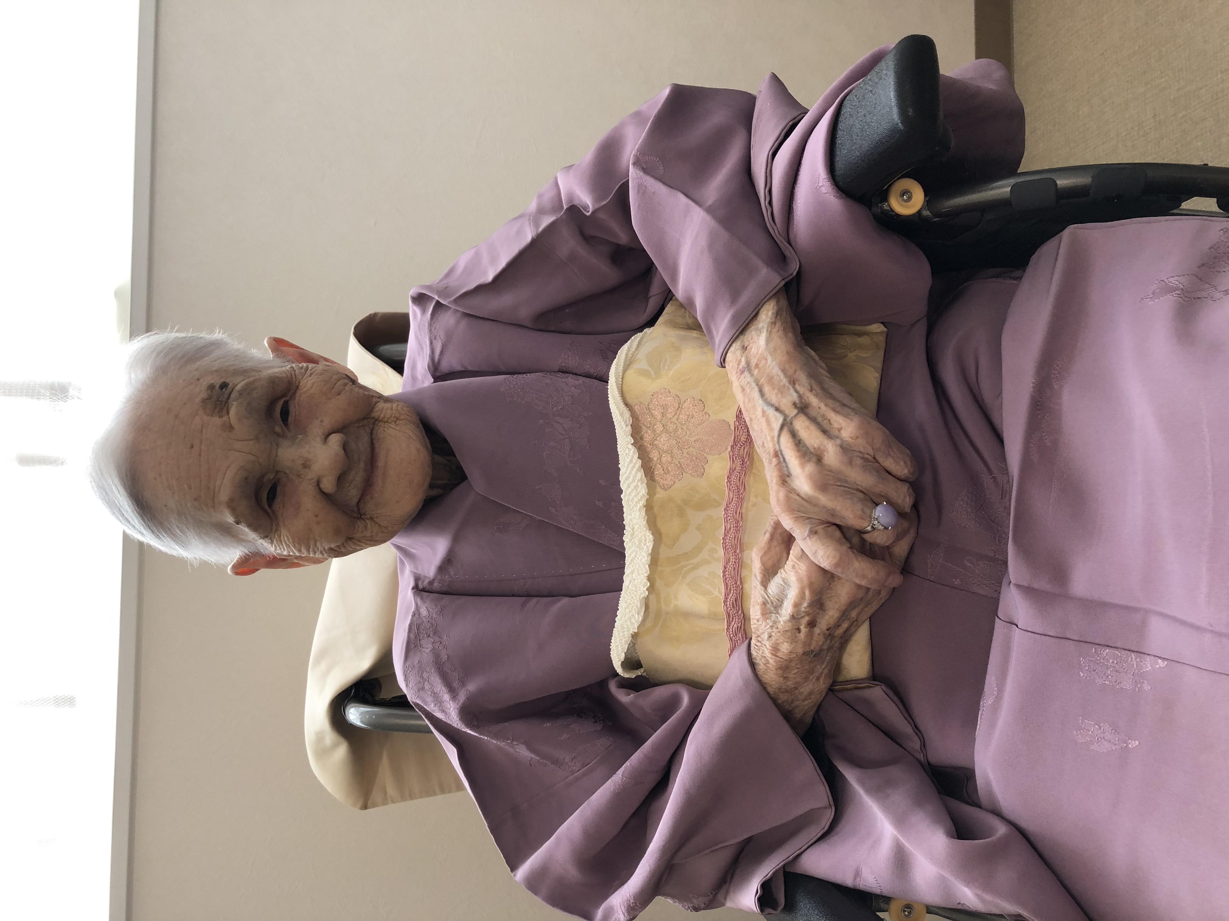 B72EEEB3-42ED-4EF1-A004-153B15B37A21