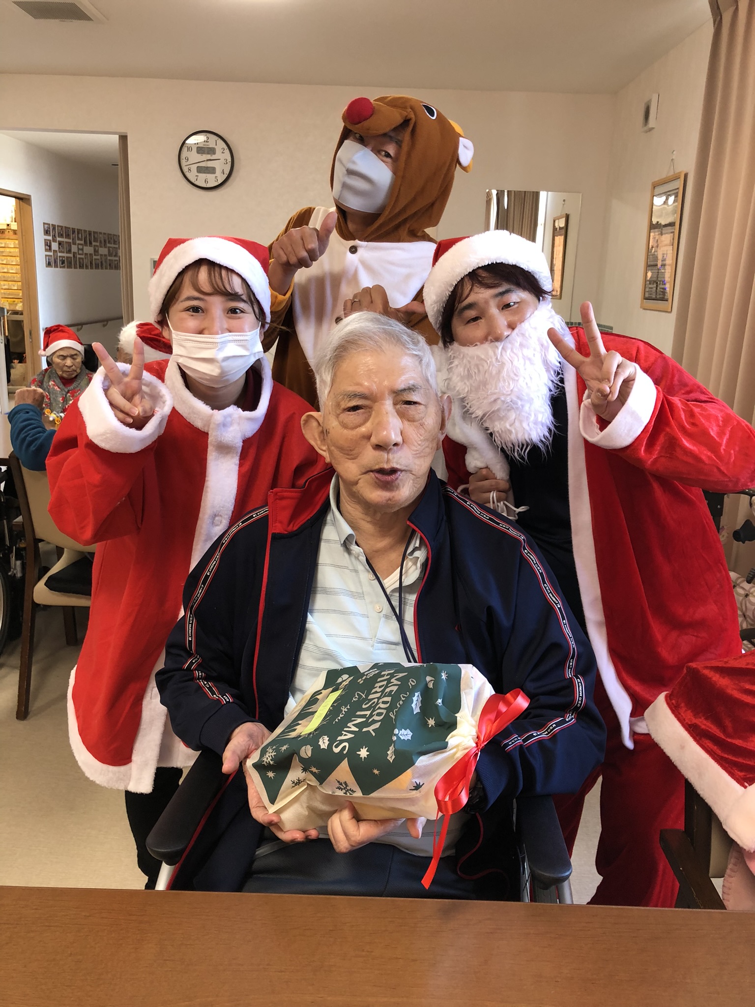 C1071E7F-3DFC-4130-9767-2B05047F9253