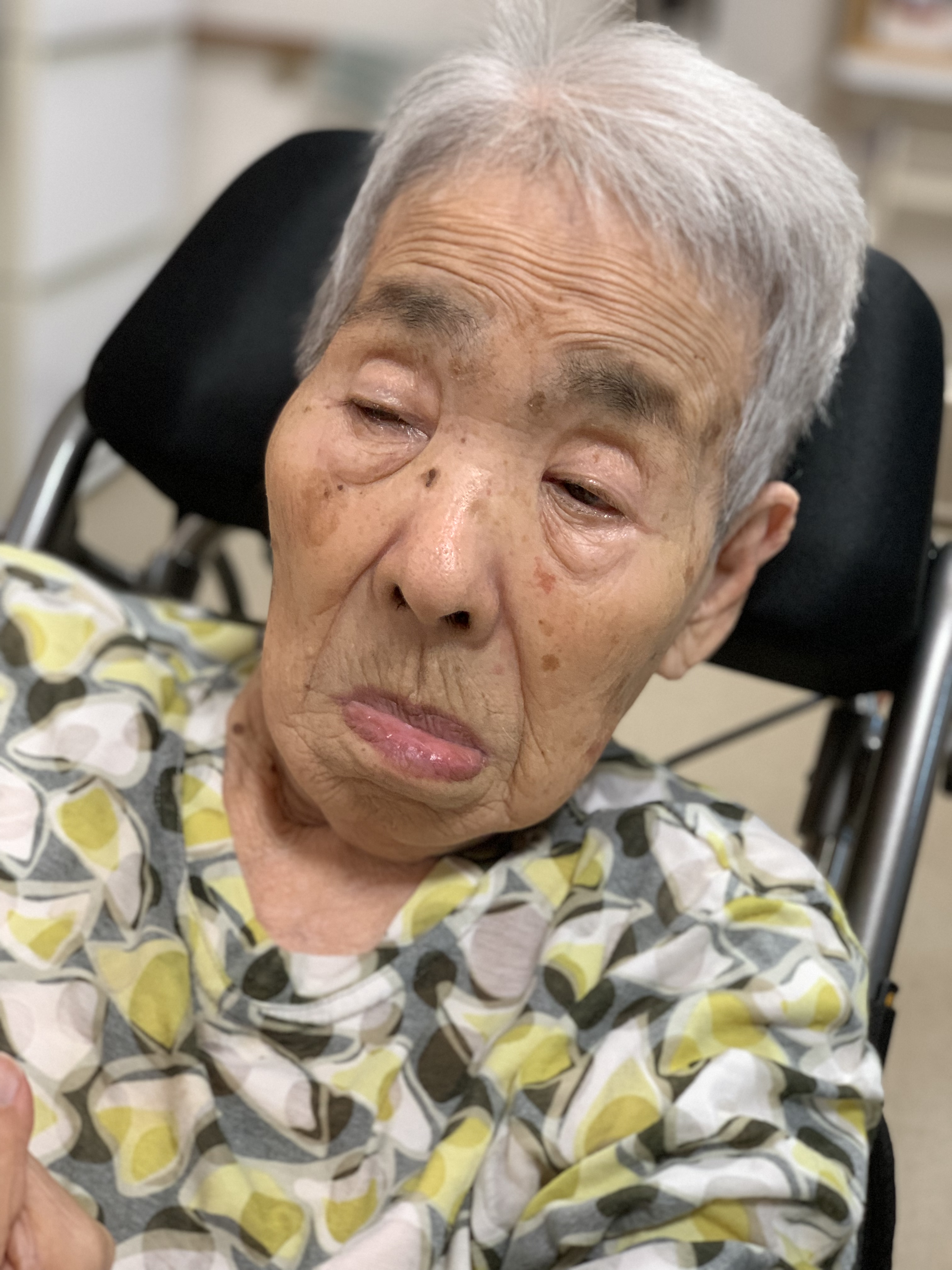 7F40B31E-D778-48F7-849C-E9254988827A