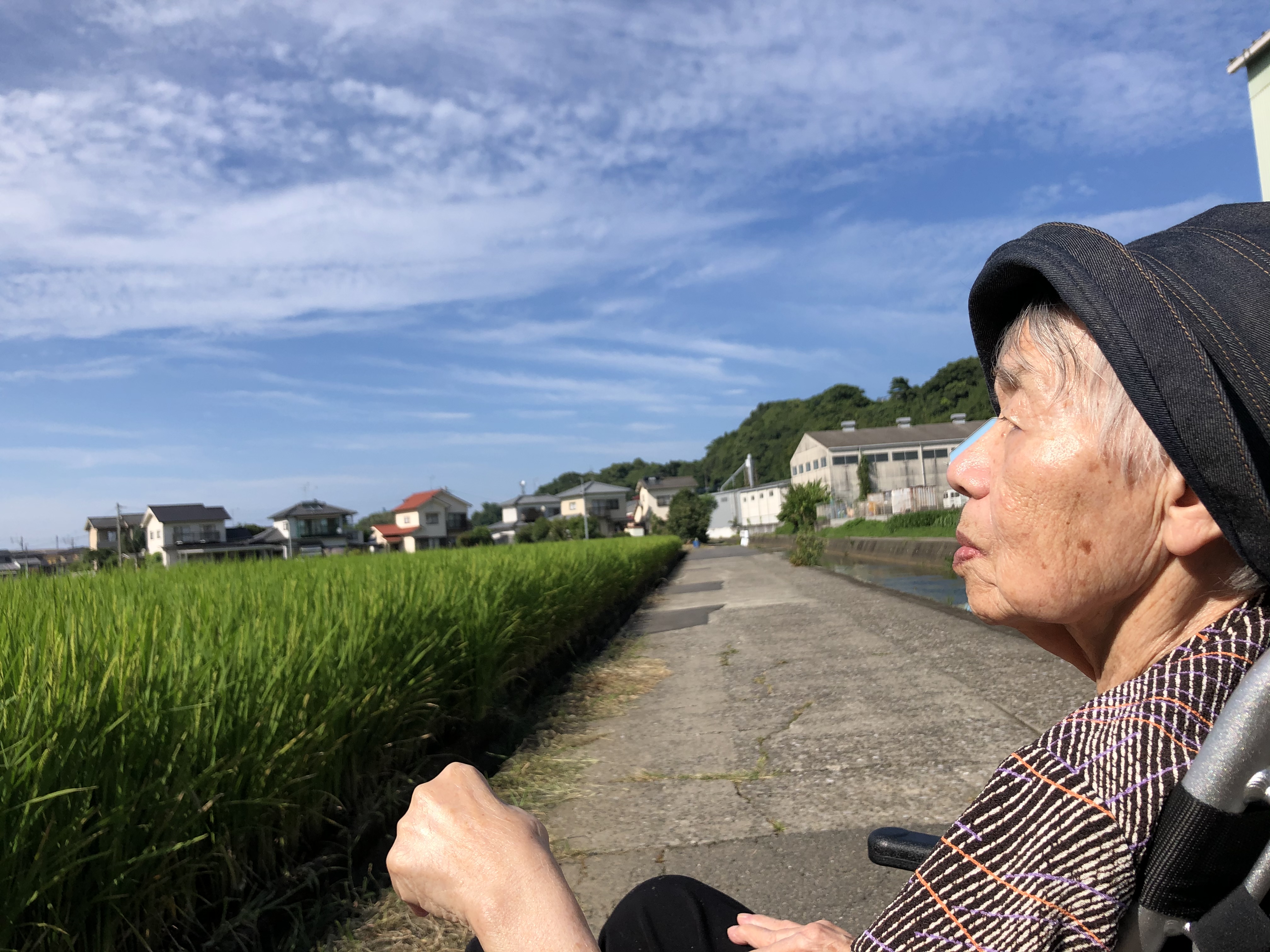 83E458F8-C7AB-43D6-8FFE-1CFC3E42CFF1