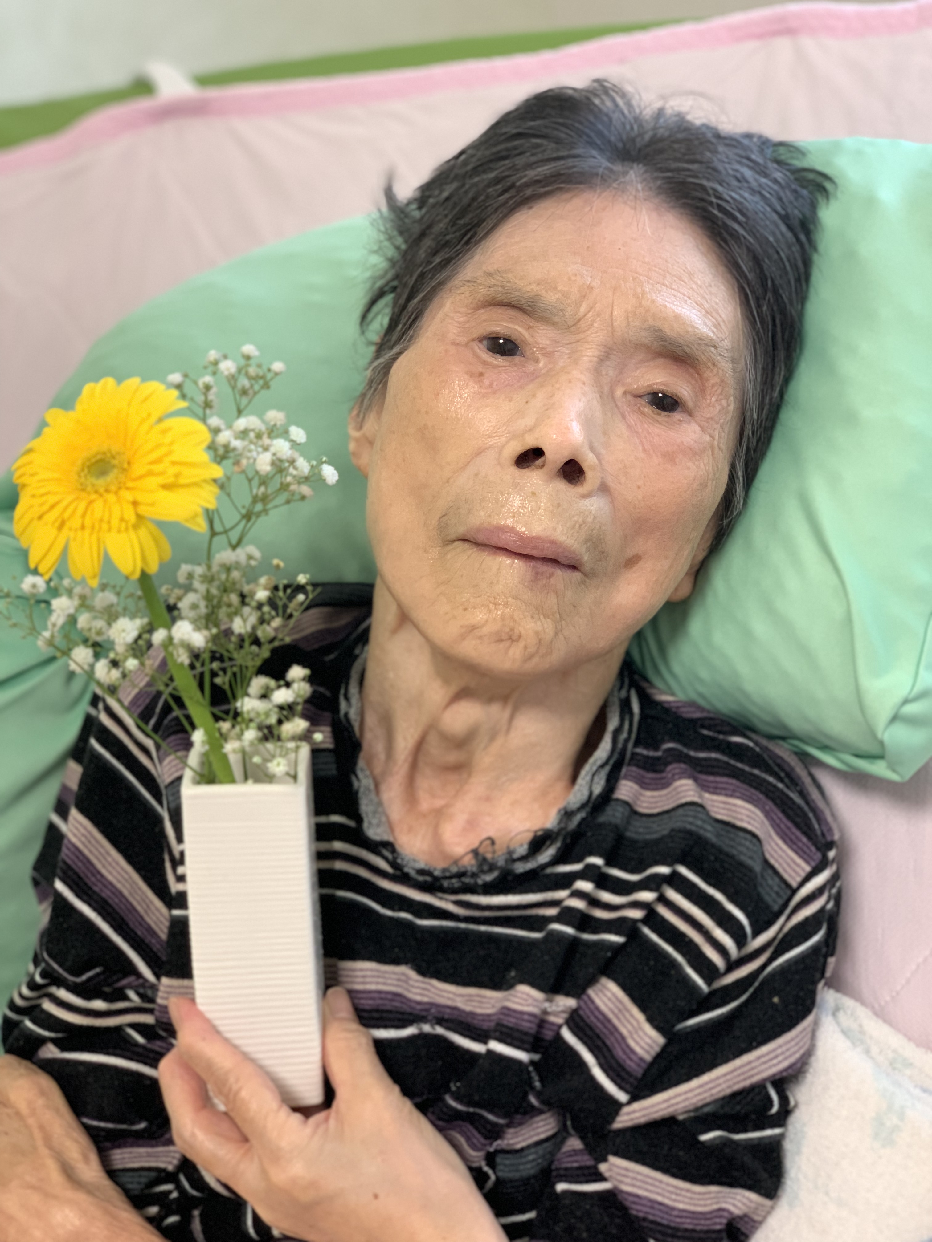 9BF43D84-7777-4C62-B884-ACAA98F18AD8