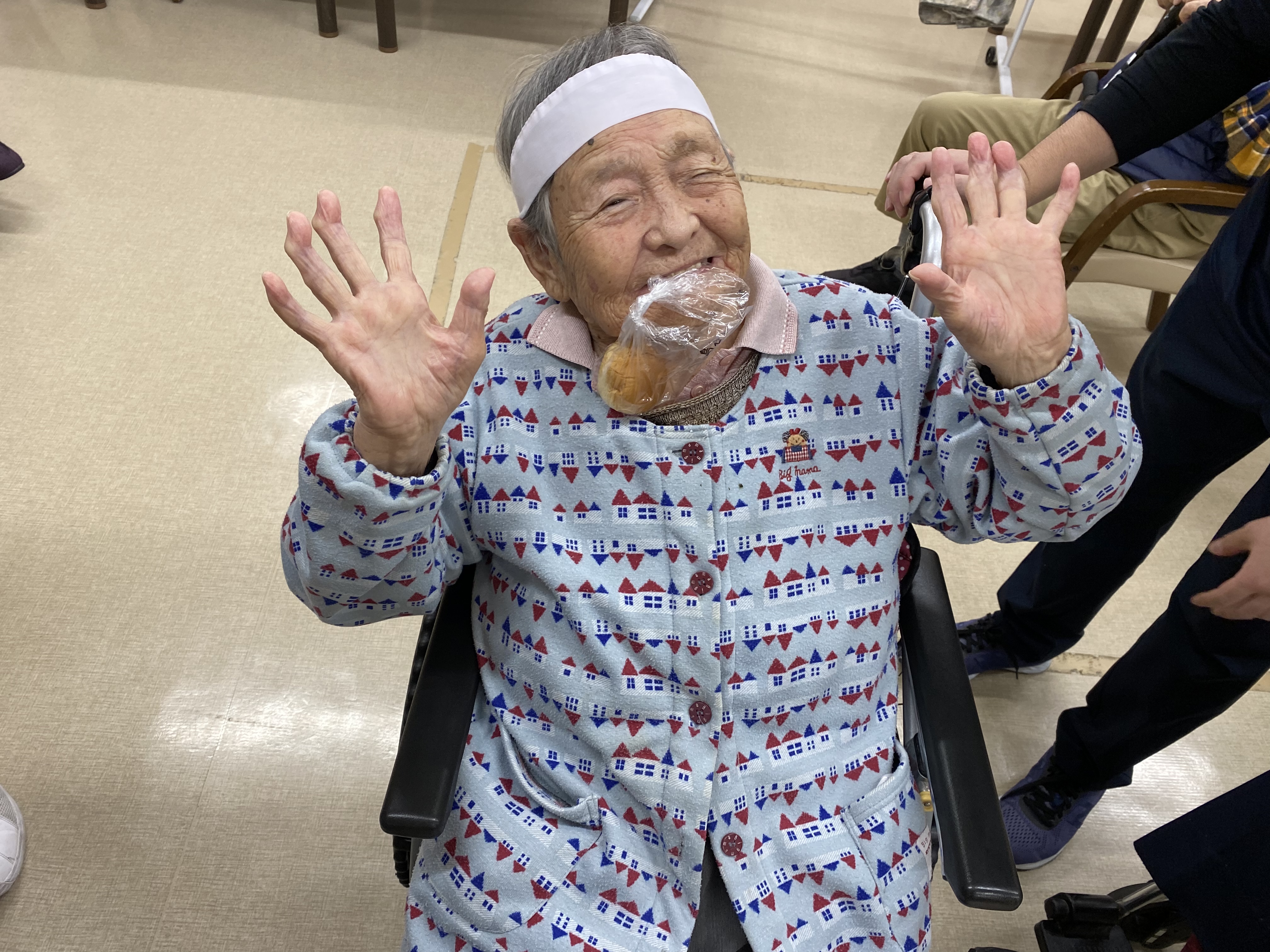 7E382DC2-3EB3-460E-A54C-23FA1EAC194D