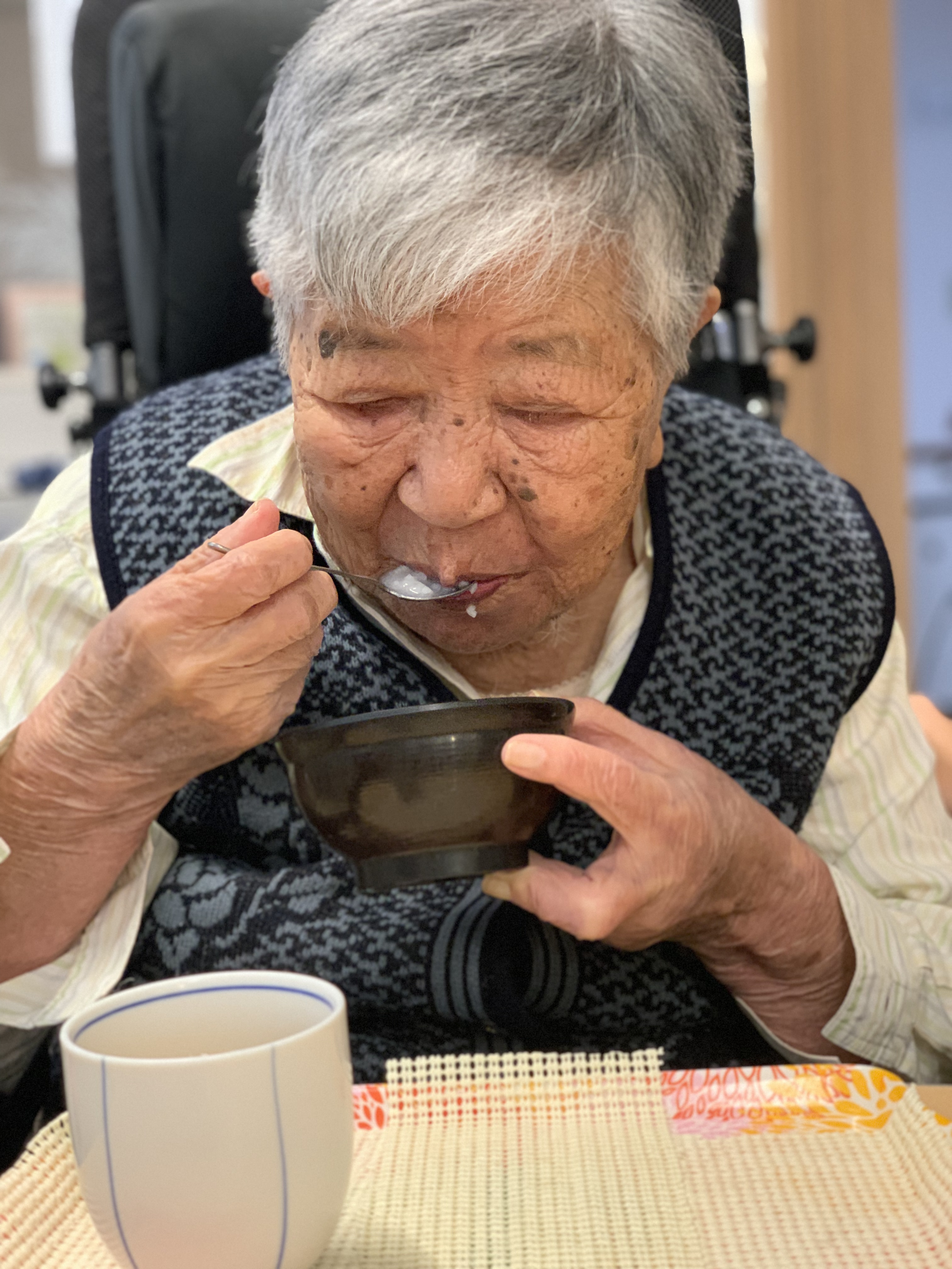 FFE7F25F-F976-448F-9108-96AD70881C20