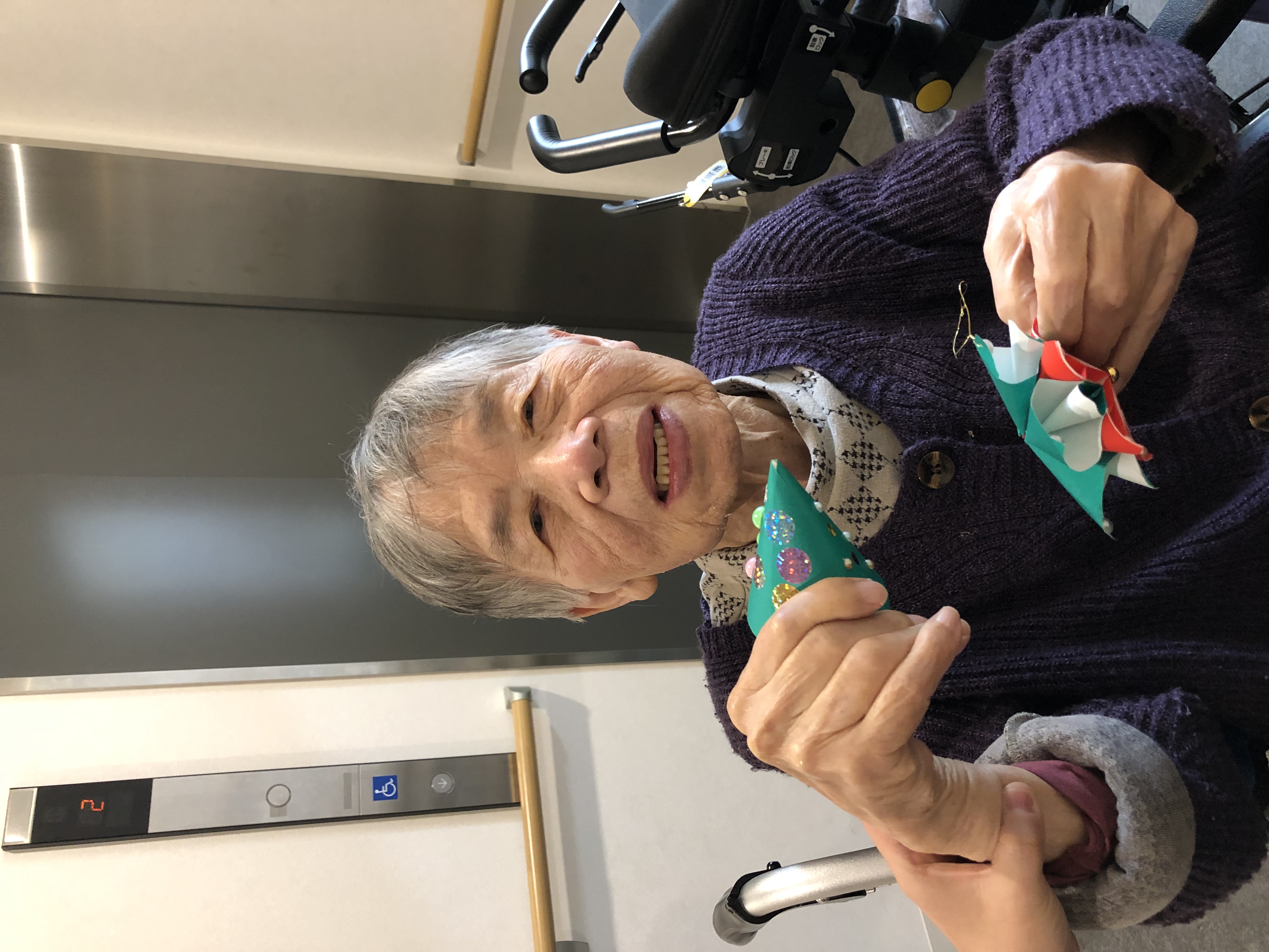 FFF18AAD-252A-41D3-997C-6F531EDEAB48