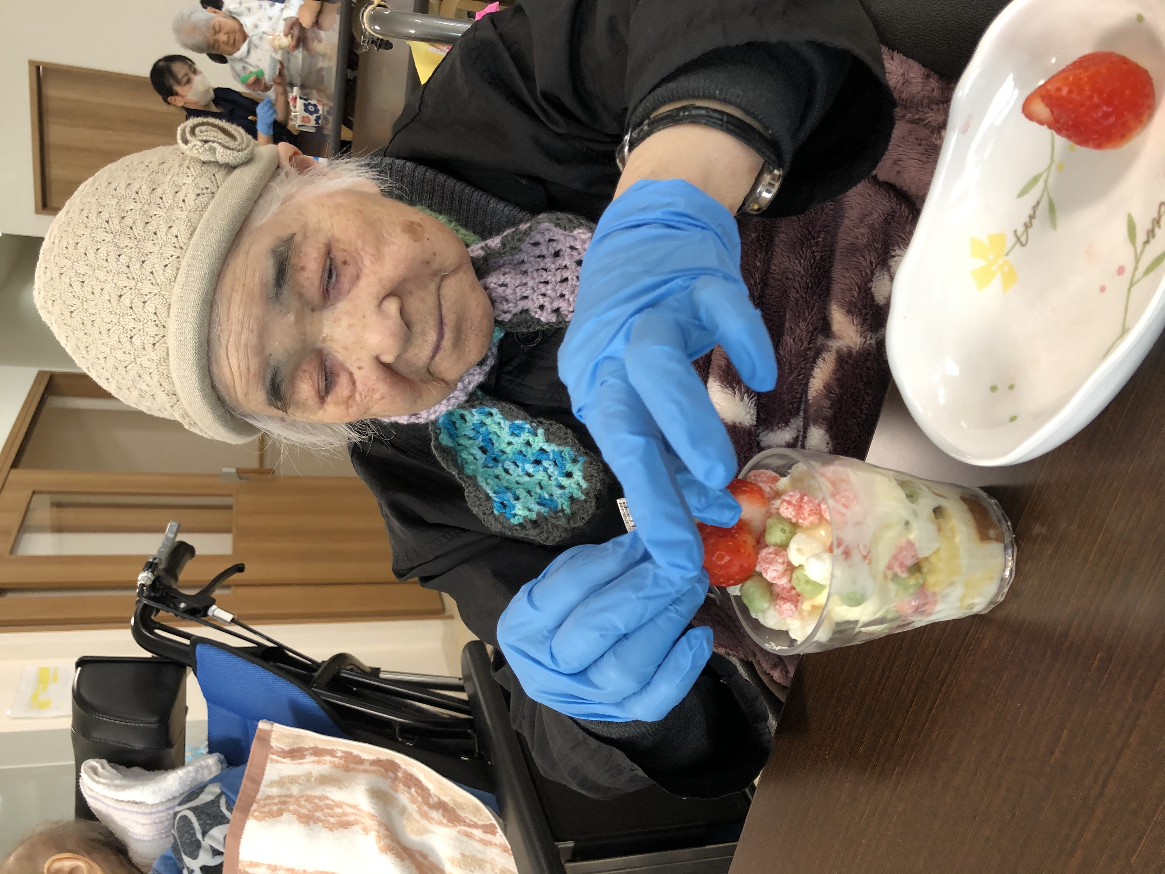 02B4D7D4-E0DA-499E-AC44-FA14AB2970B2