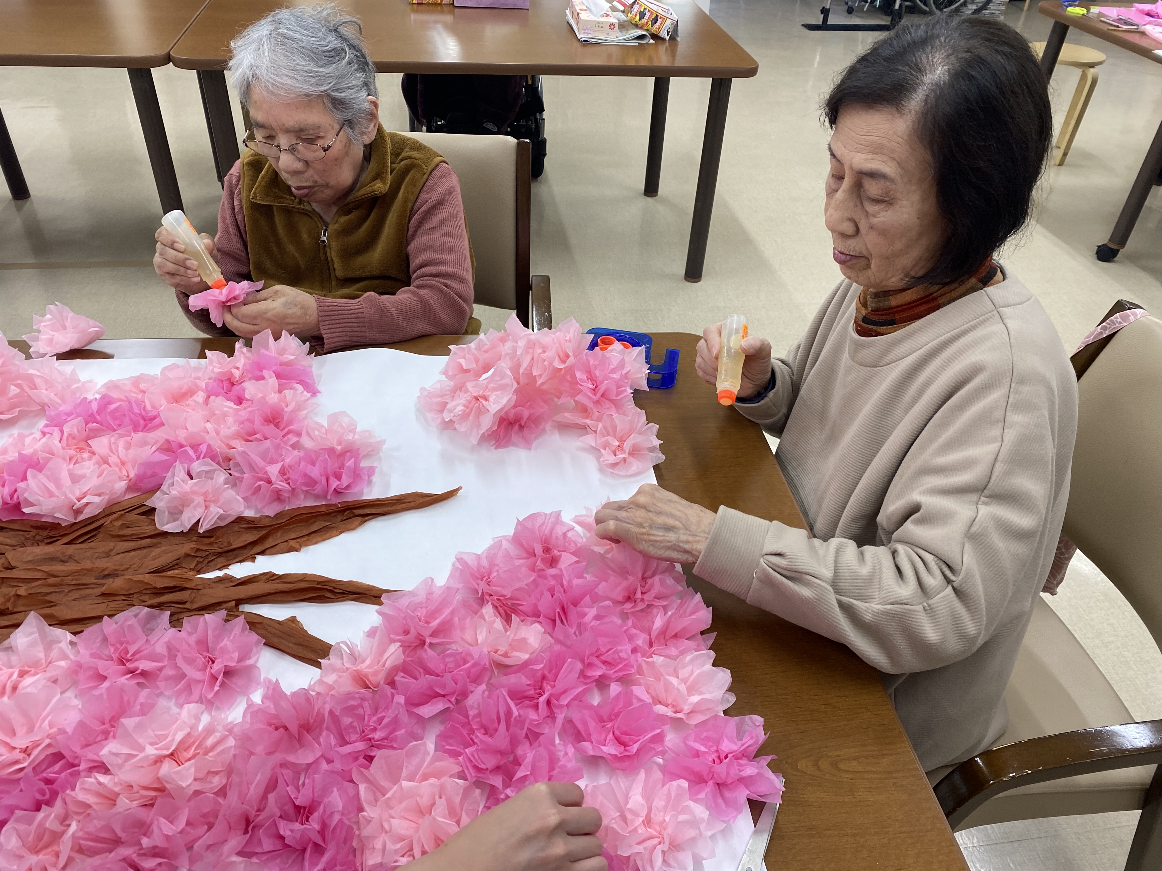 42EB4DF3-2B3E-40A7-9992-0DB9280FA701