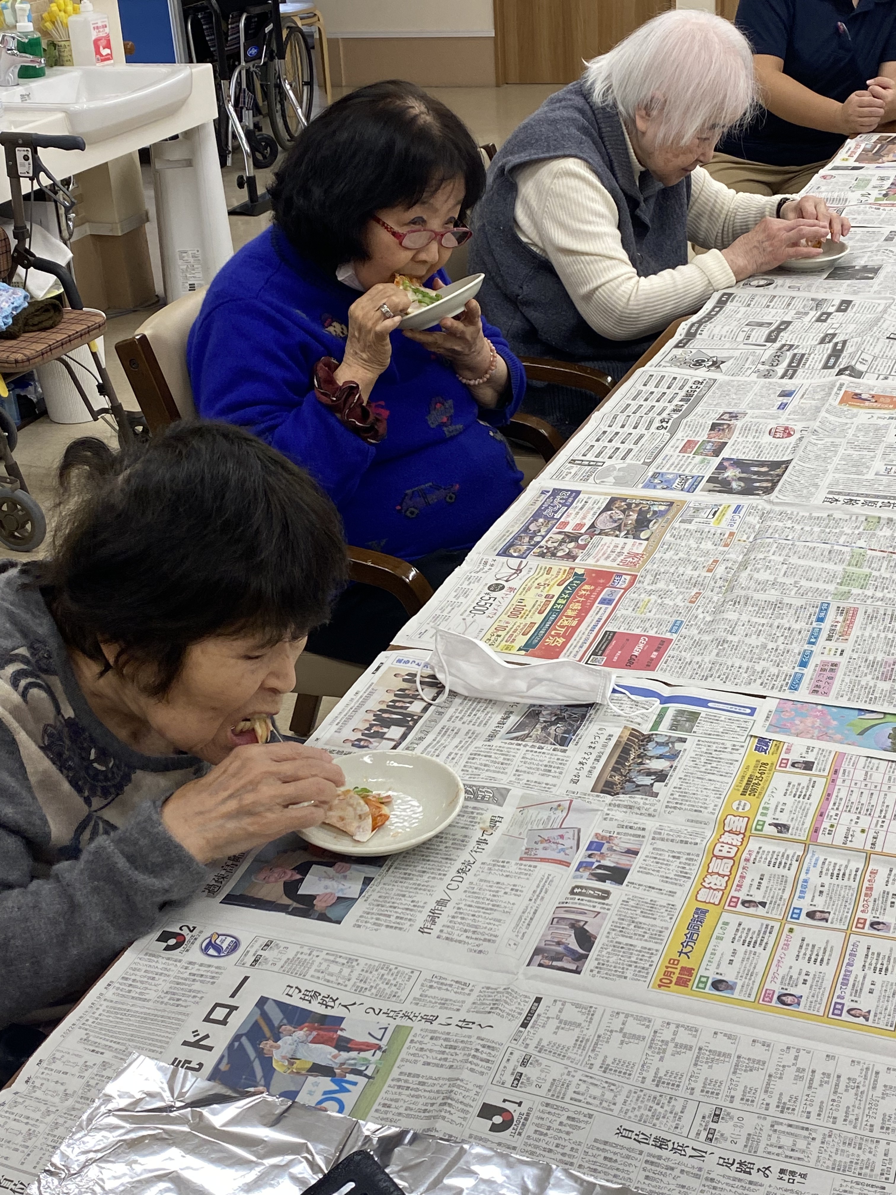 6546D1BF-8627-42C4-B94E-375DE86EF532