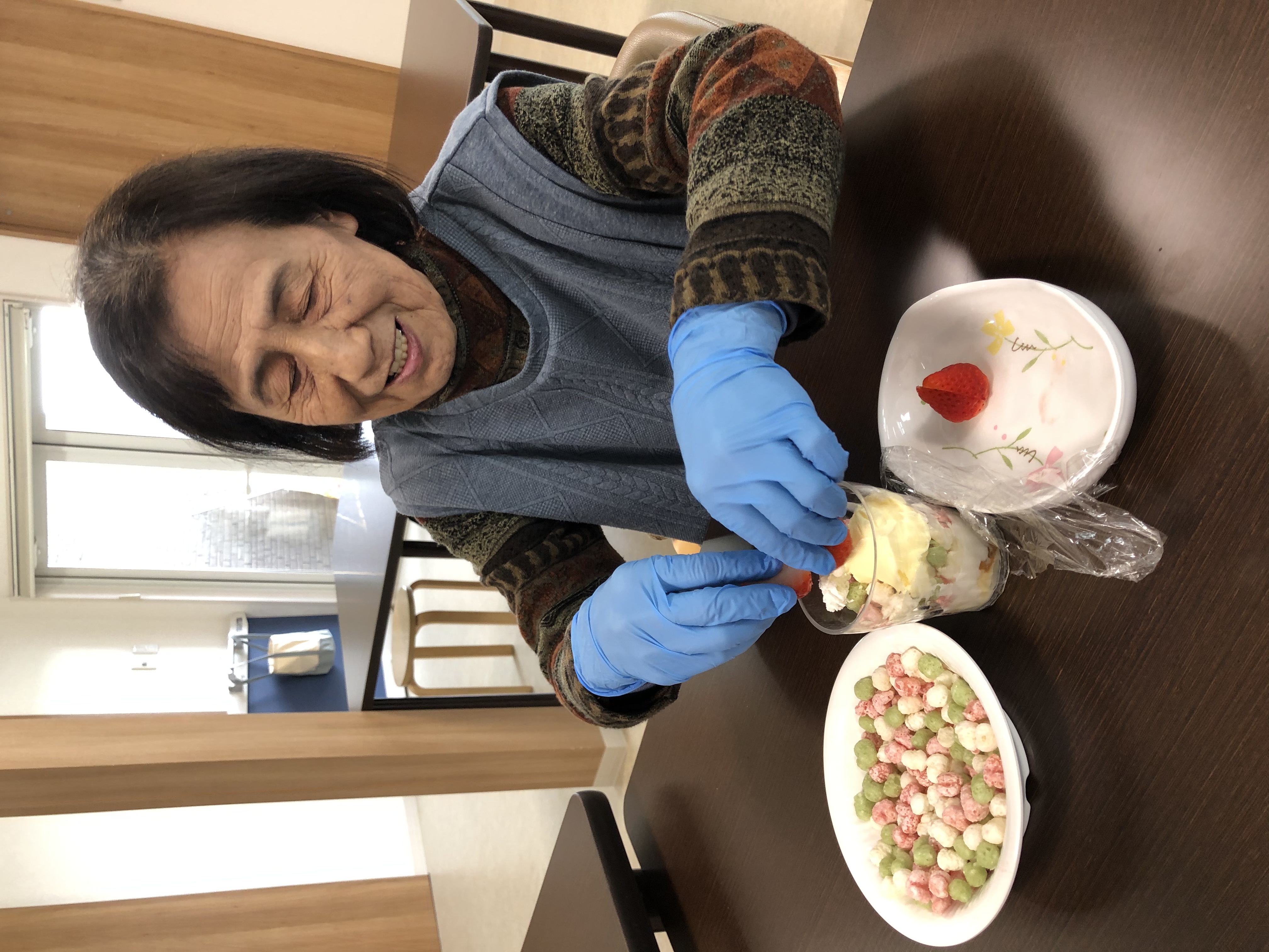 DD8D9F8A-8284-471D-9786-C0EB9896D86B