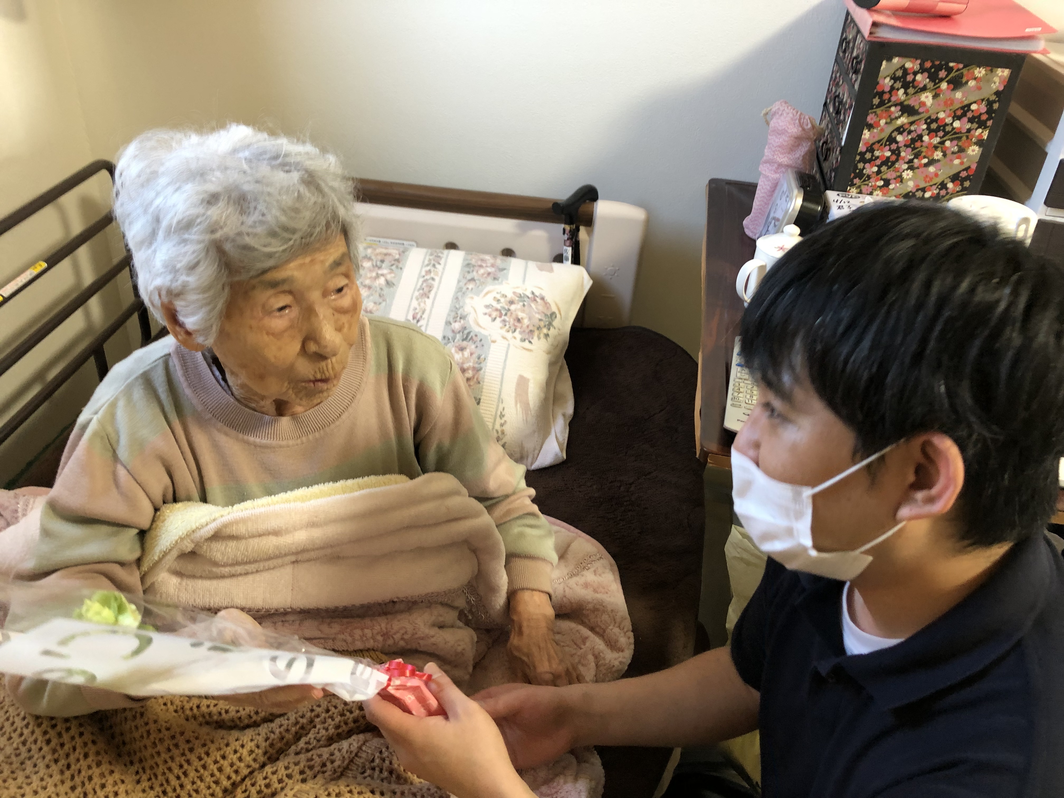 BF7C870B-2BD9-4436-9240-F1CCECCBB128