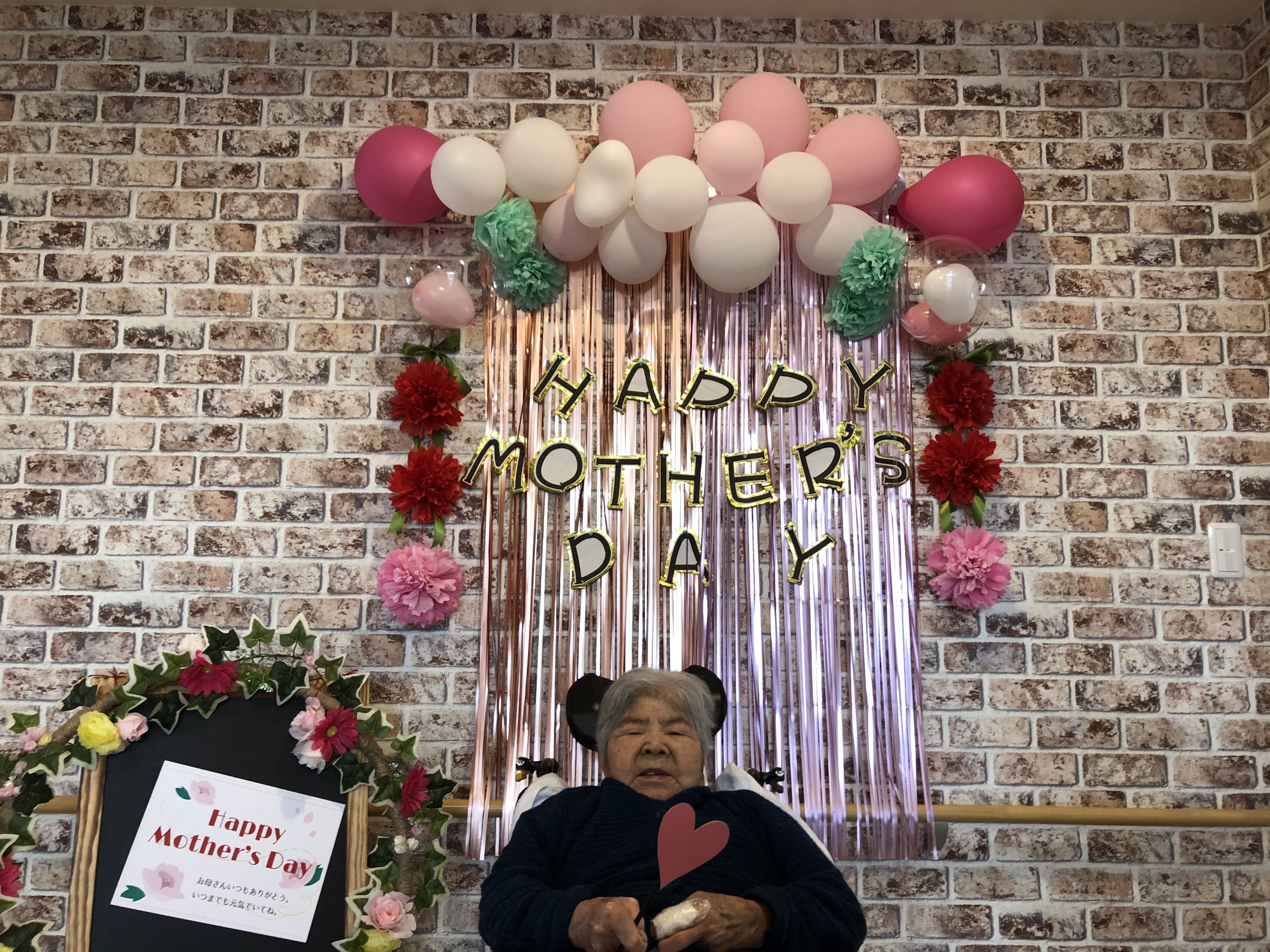 EBACEA7B-3AFB-4B2C-B3B4-25EBE2835DB7