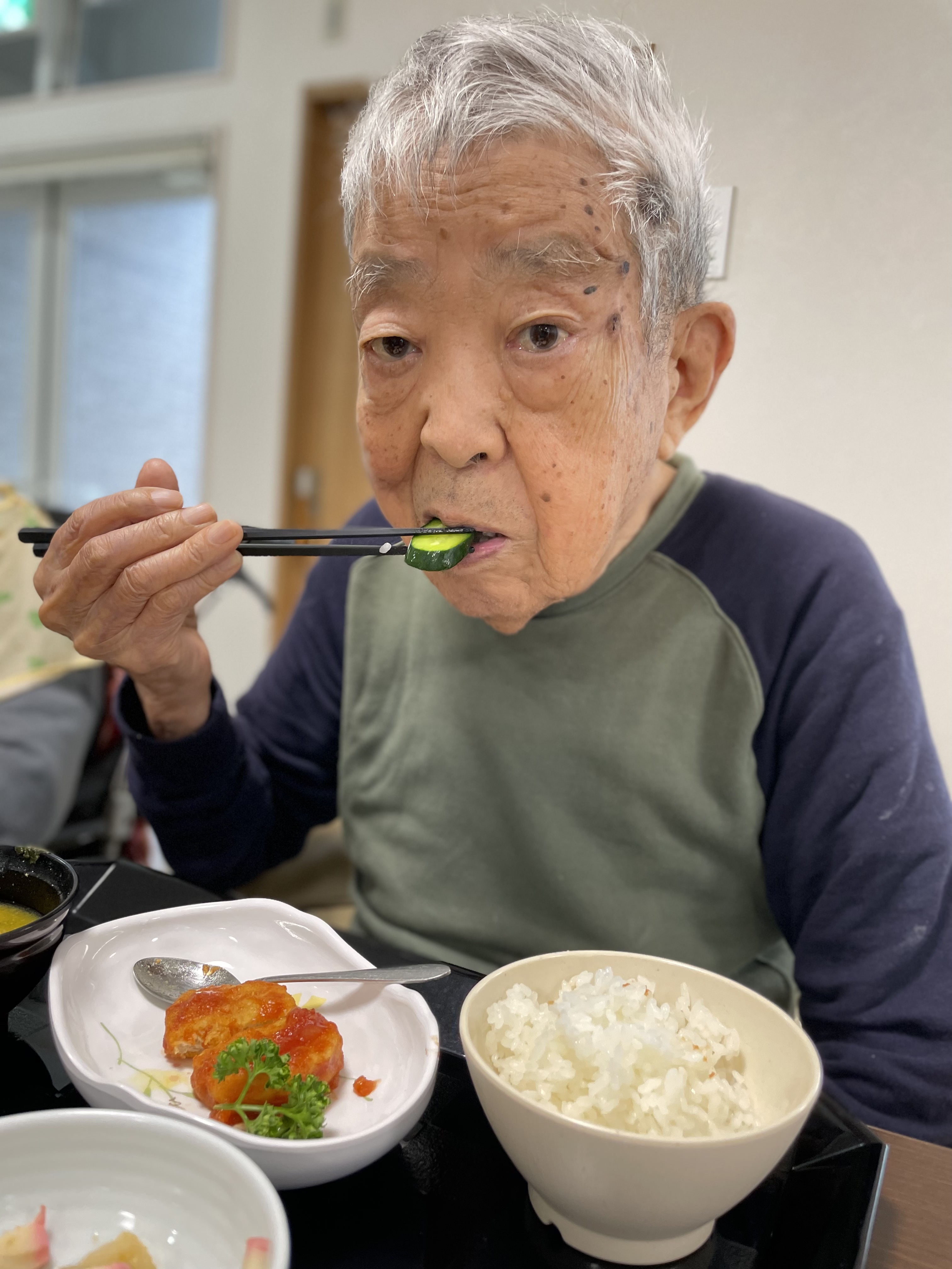 6C8BA4CC-01F3-4696-8587-A022A3A2244D