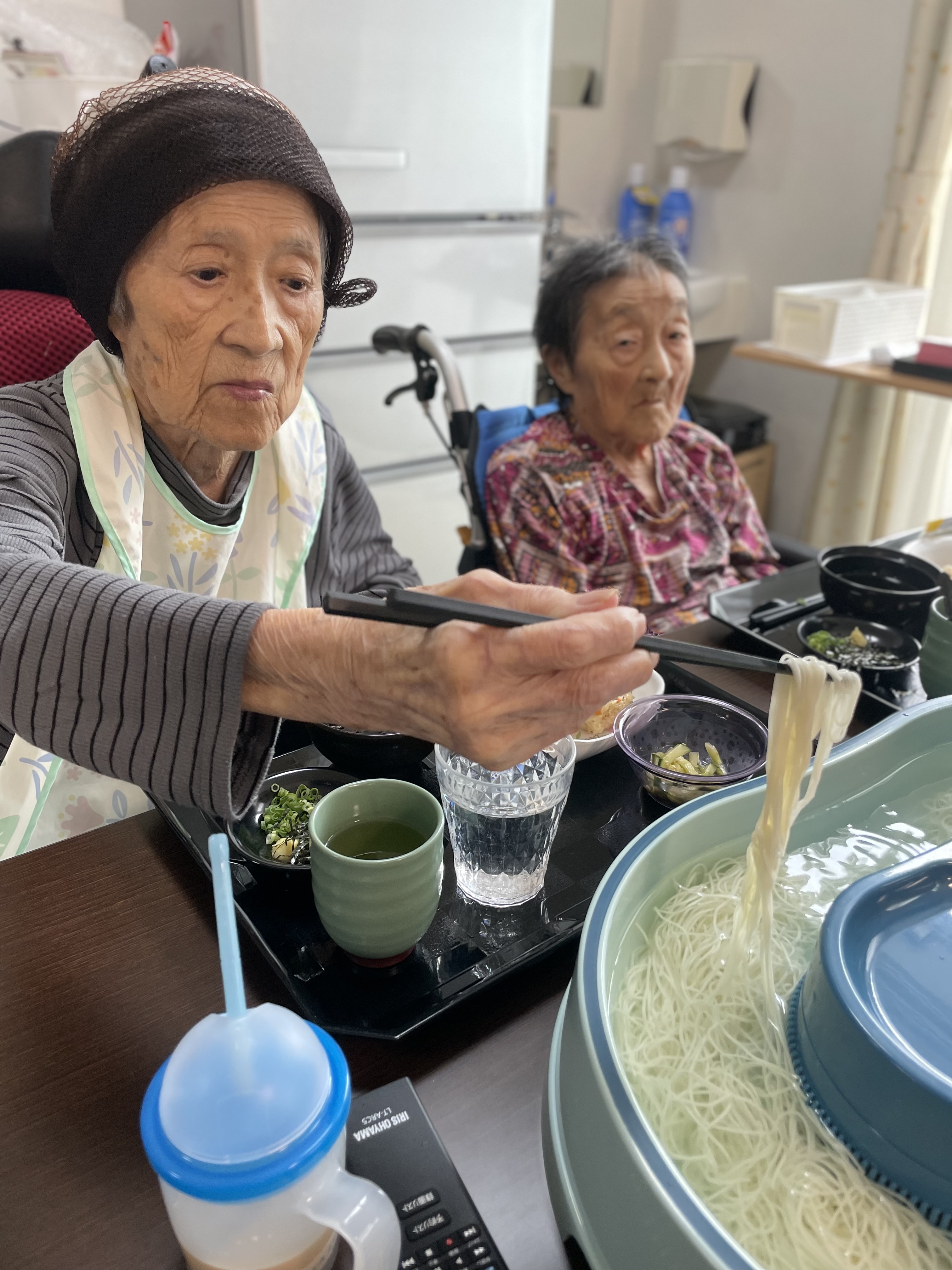 3E280FE4-05AC-4019-8B21-F9722A1E914E