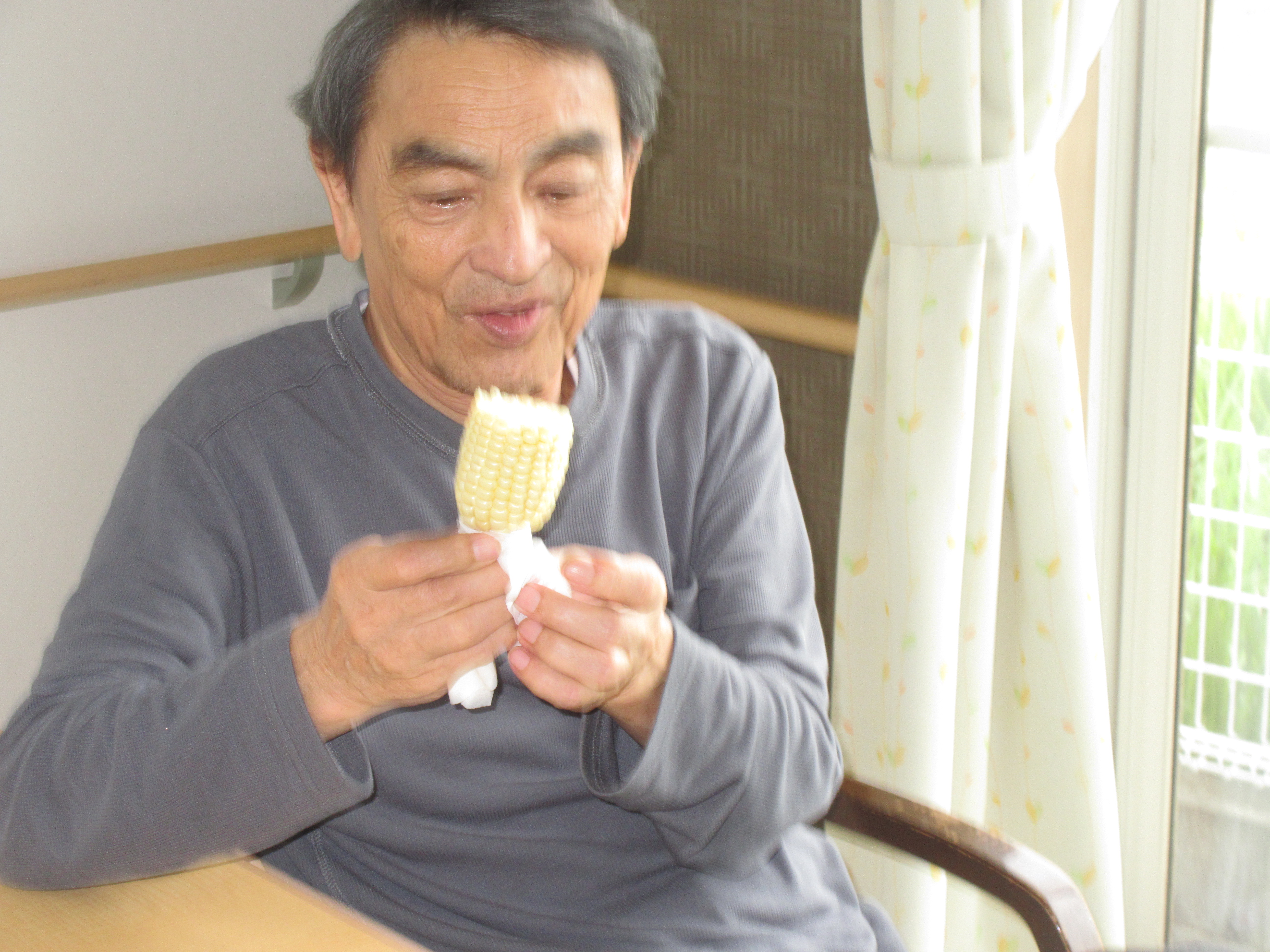 R5.6.25 とうもろこし試食会　隆二様