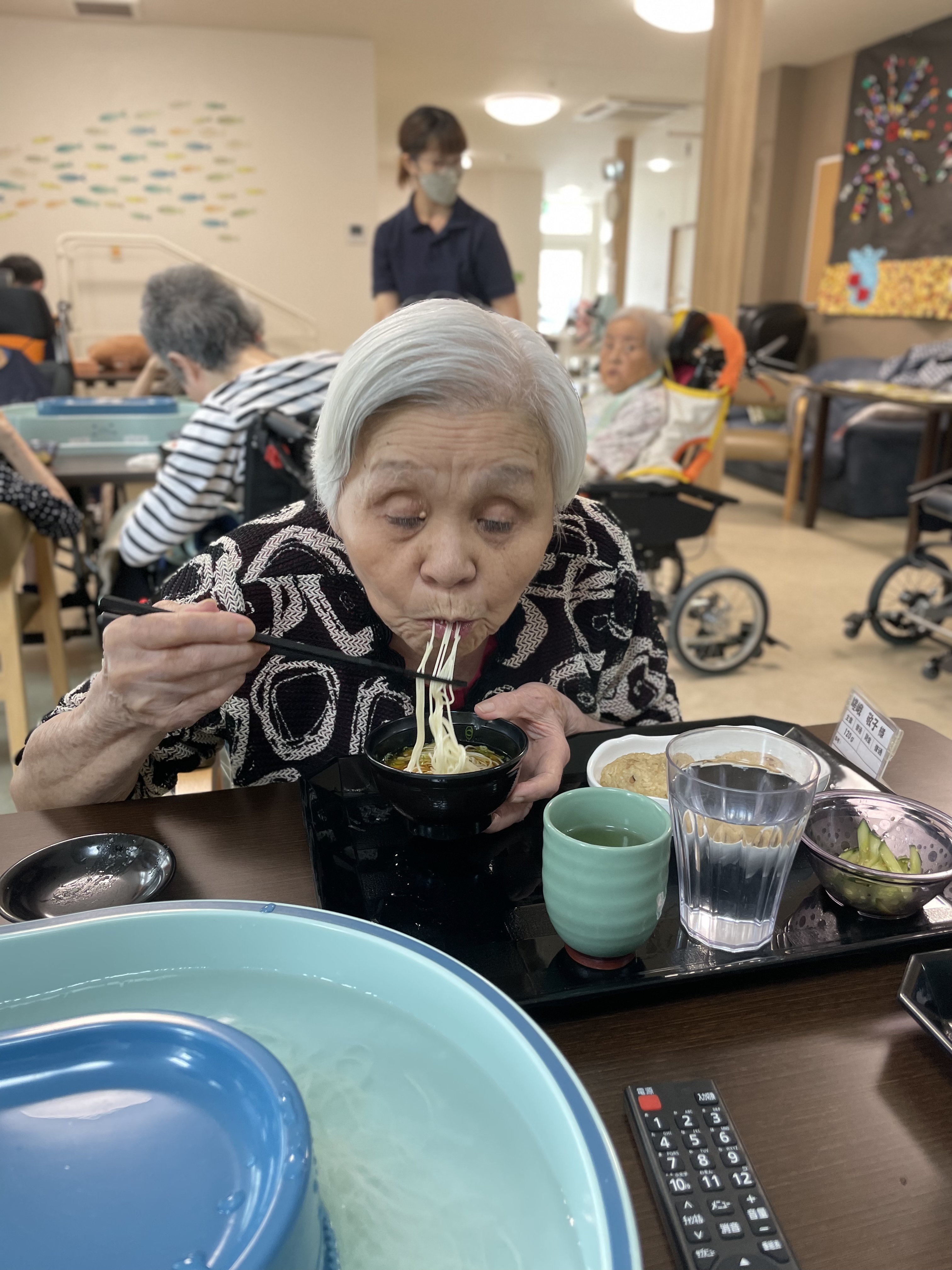 902C06D0-C17A-4A37-805C-55CEDF248EFD