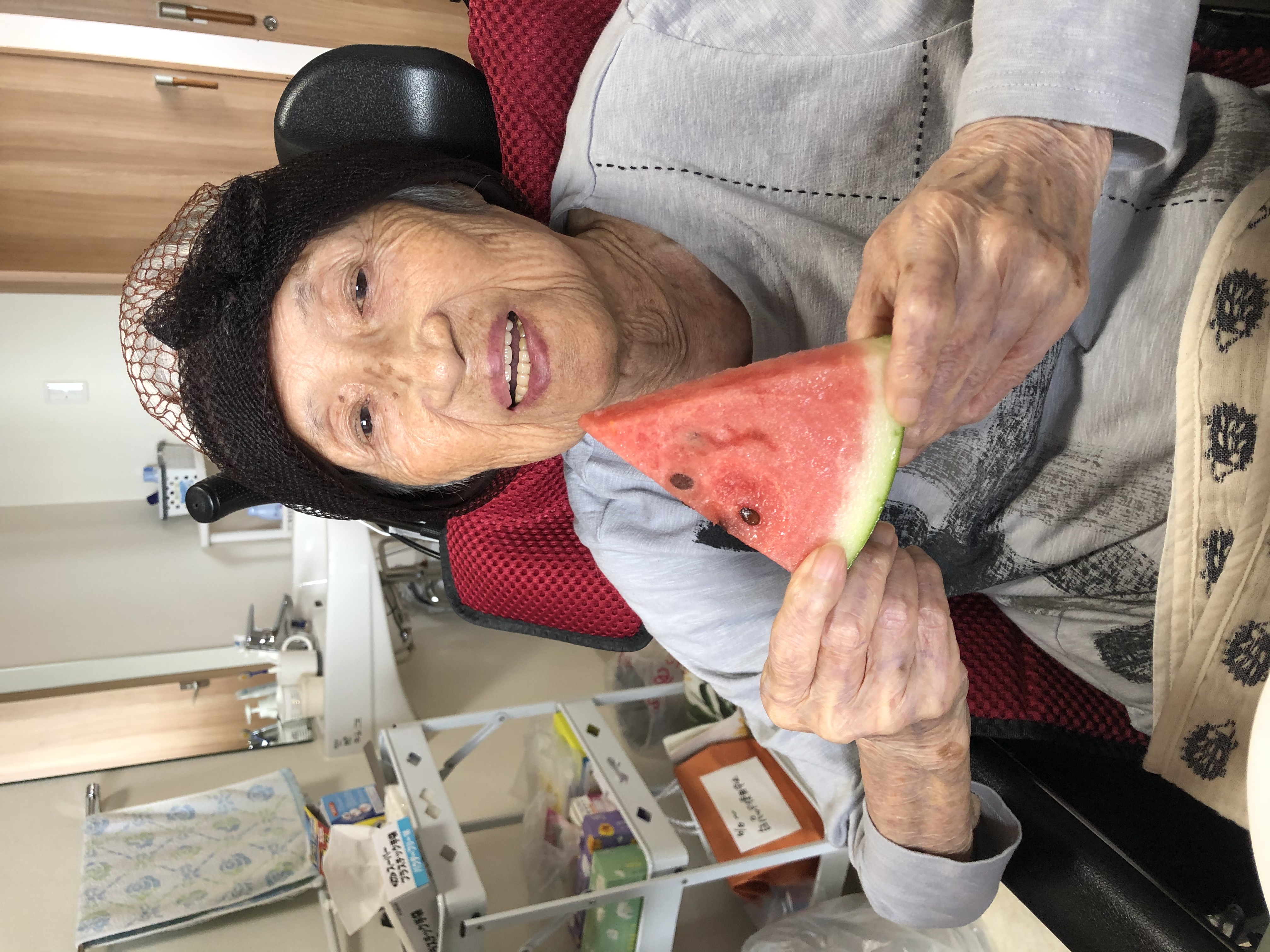 9628E7AA-B687-43DD-99EE-014151C2CE9A