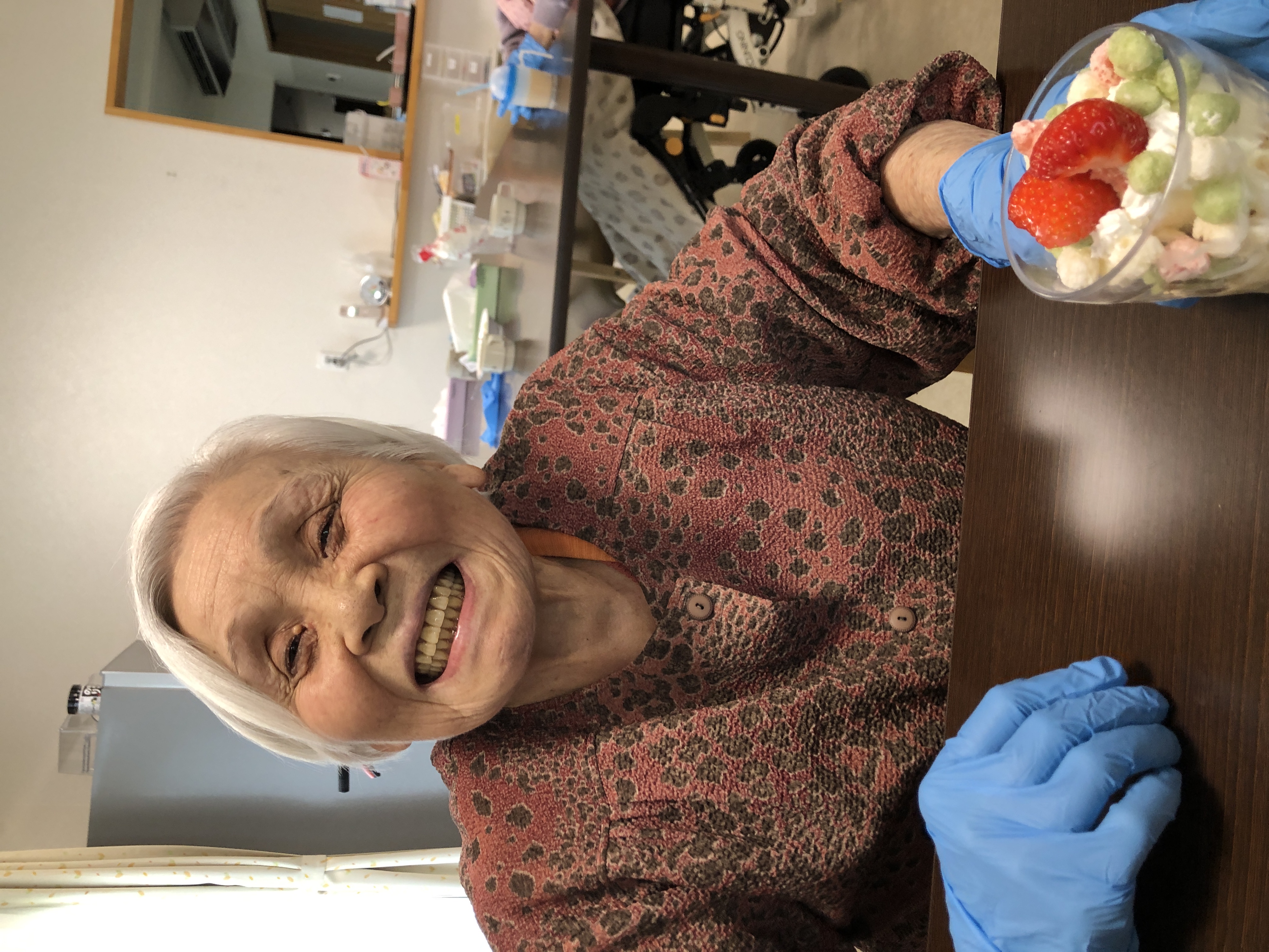 548487DD-8F52-44C4-A528-B77C15FE19A7