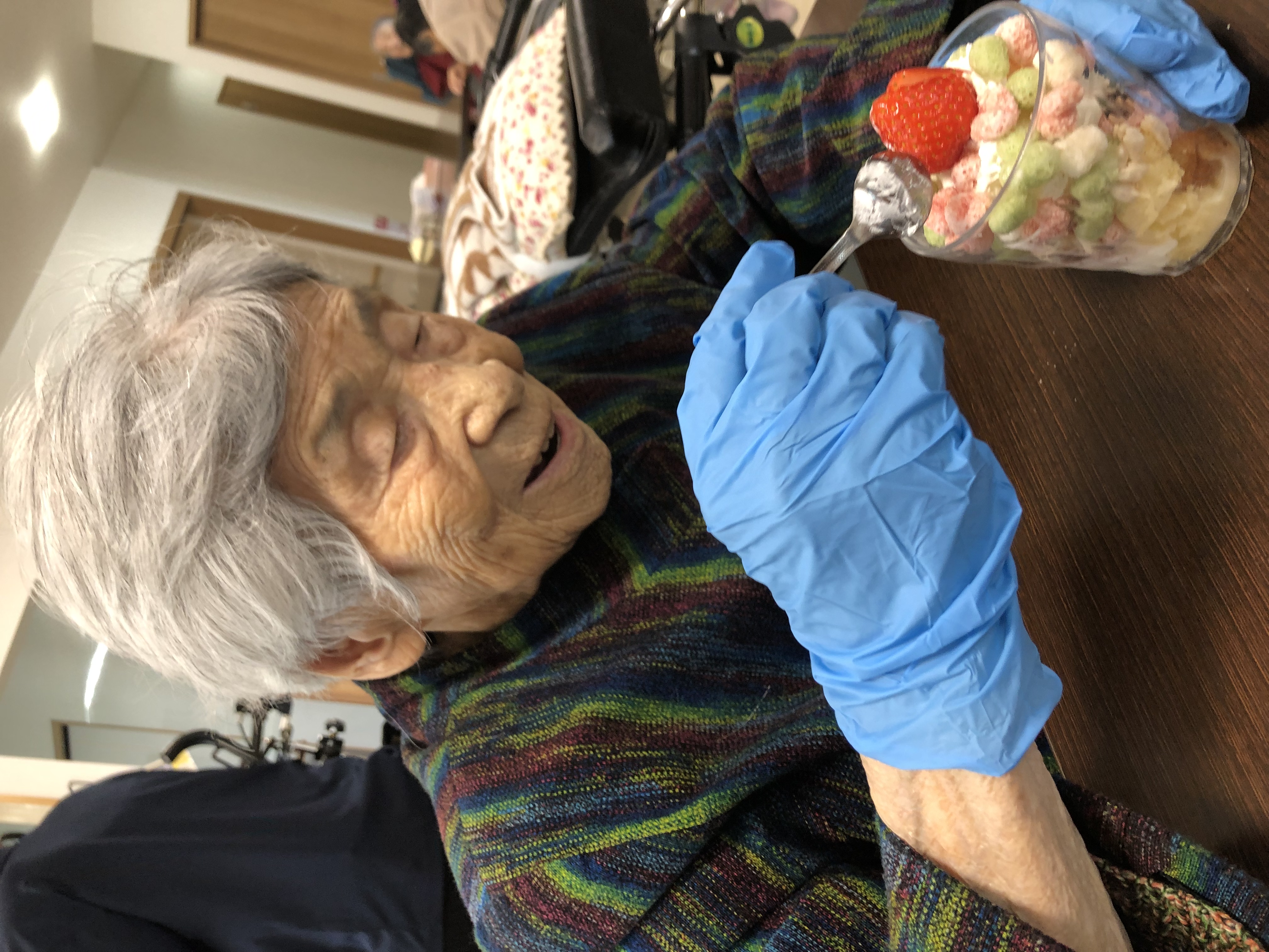 E1989308-270E-49CF-A6C5-EFC4F6AACD34