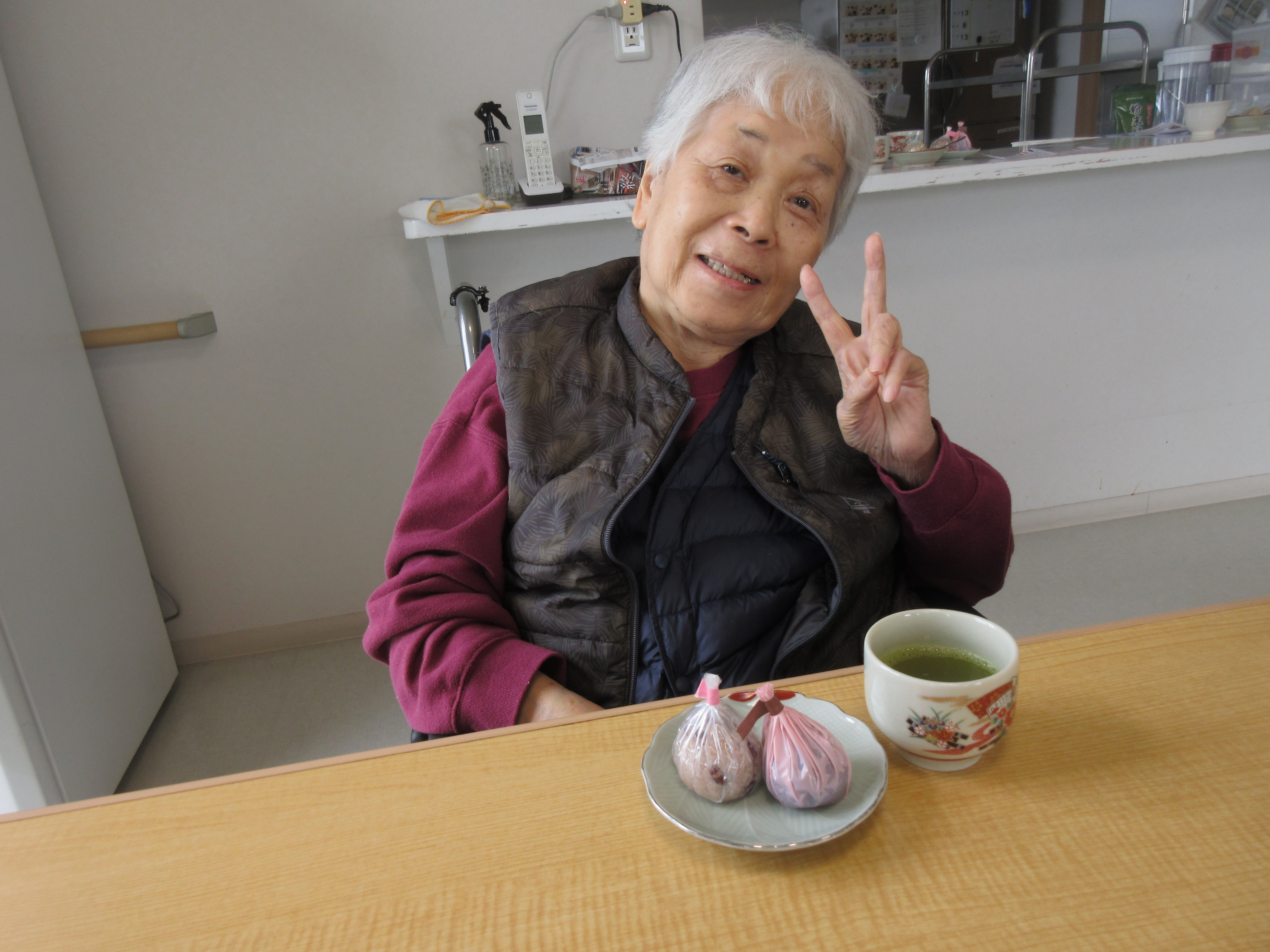 R6.4.11おはぎ食すスズ子様