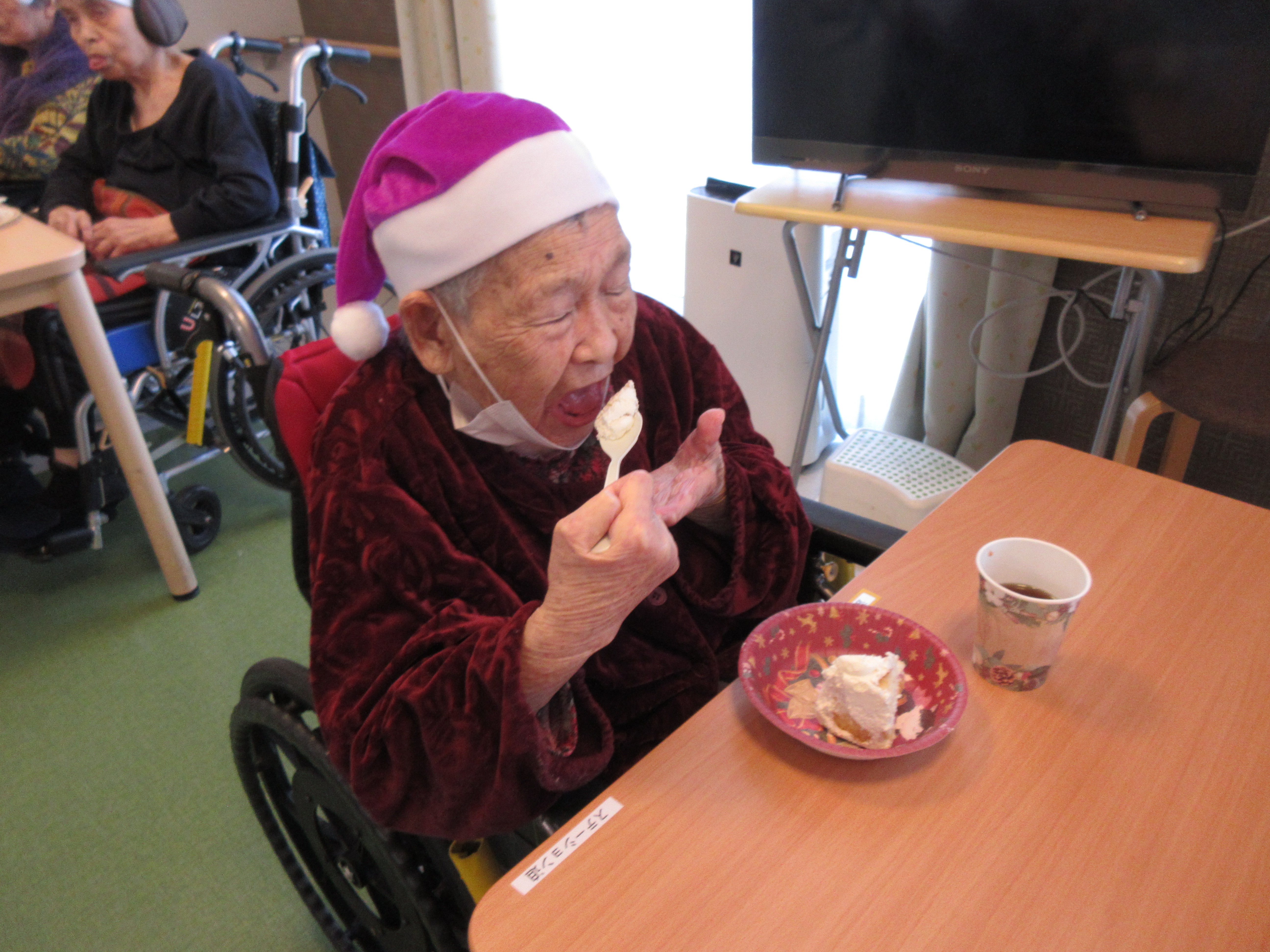 R7.12.27クリスマス会島谷様２