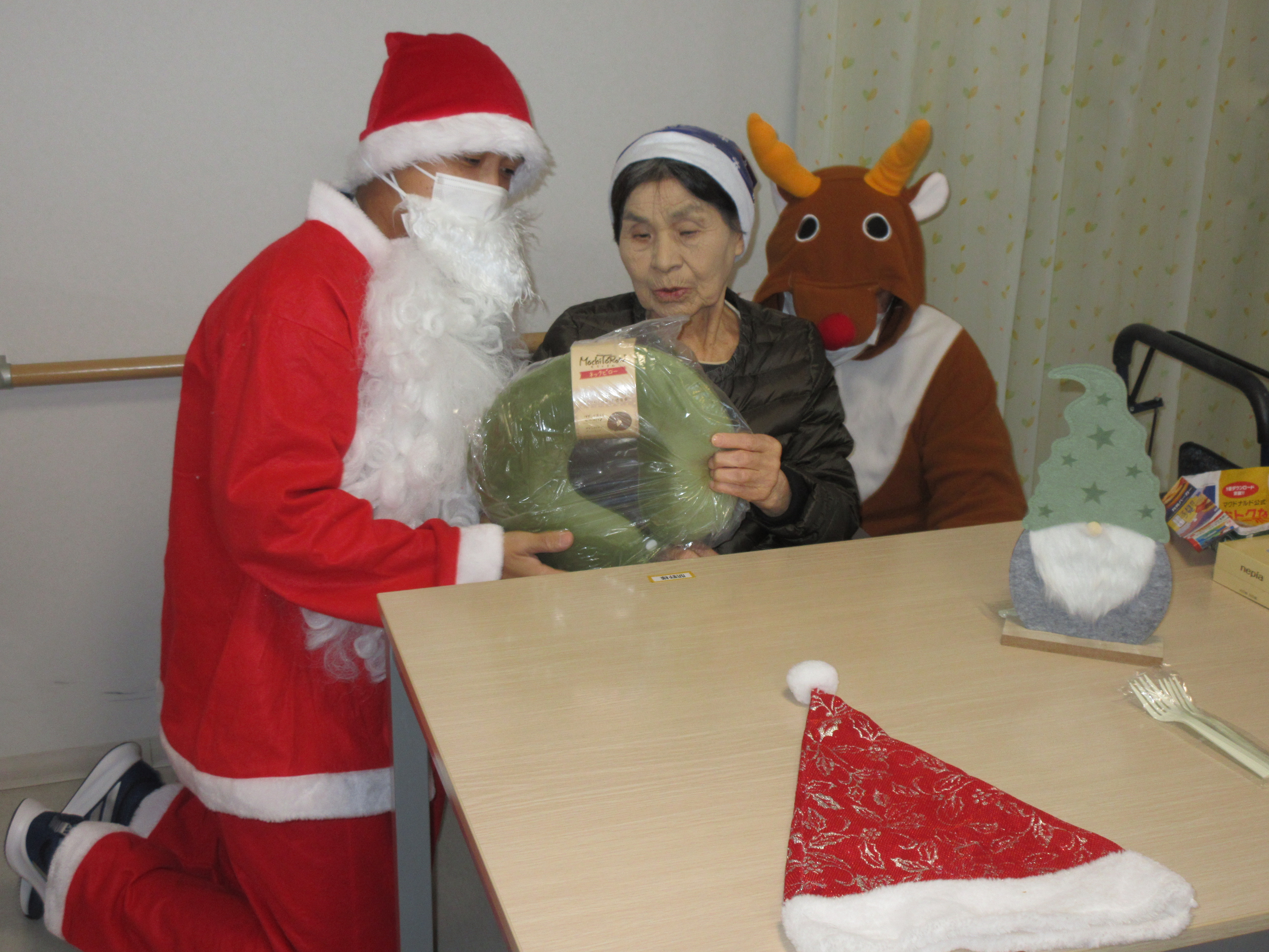 R7.12.27クリスマス会間野様４