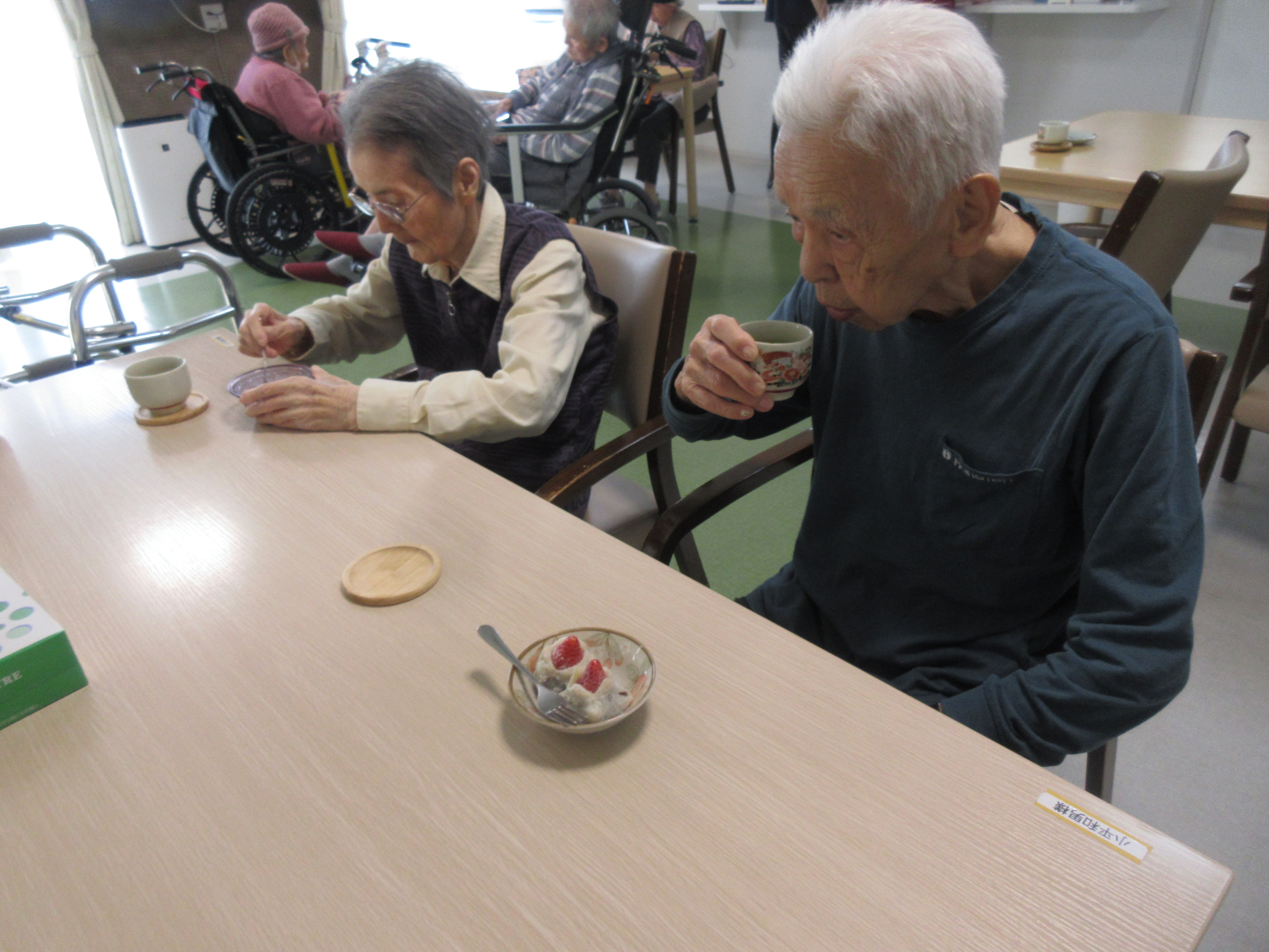 R8.3.28梅が枝餅＆いちご大福作り小平様ご夫婦